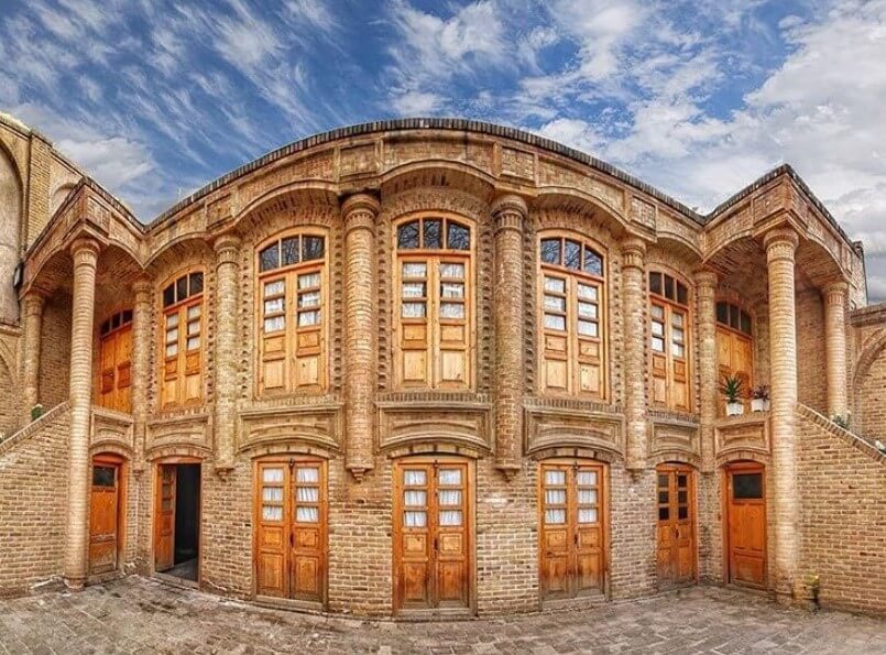 تصویری از نما خانه توکلی در مشهد