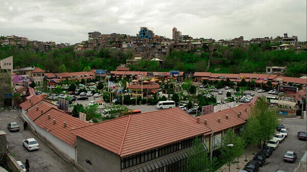 تصویری از نمای بازار بعثت طرقبه