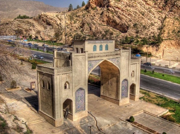 تصویر دروازه قران شیراز