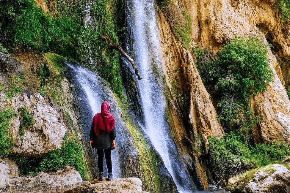 تصویر ابشار تنگه بستانک شیراز