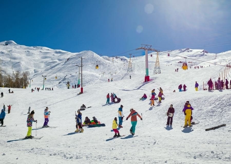 تصویر یکی از پیست های اسکی تهران